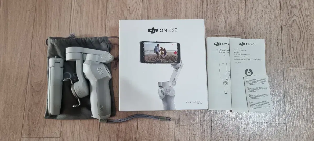 DJI OM4 SE 짐벌 판매합니다